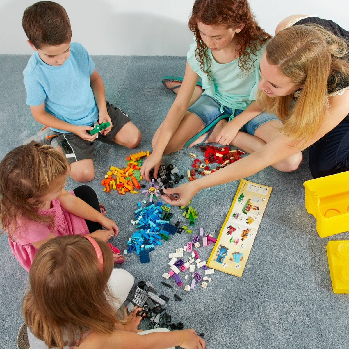 LEGO® Large Creative Brick Box - Image 12