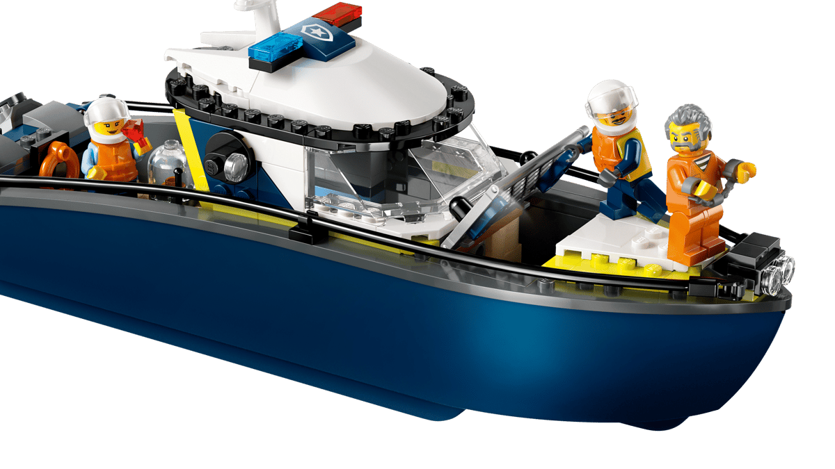 Police Boat Chase - Image 4