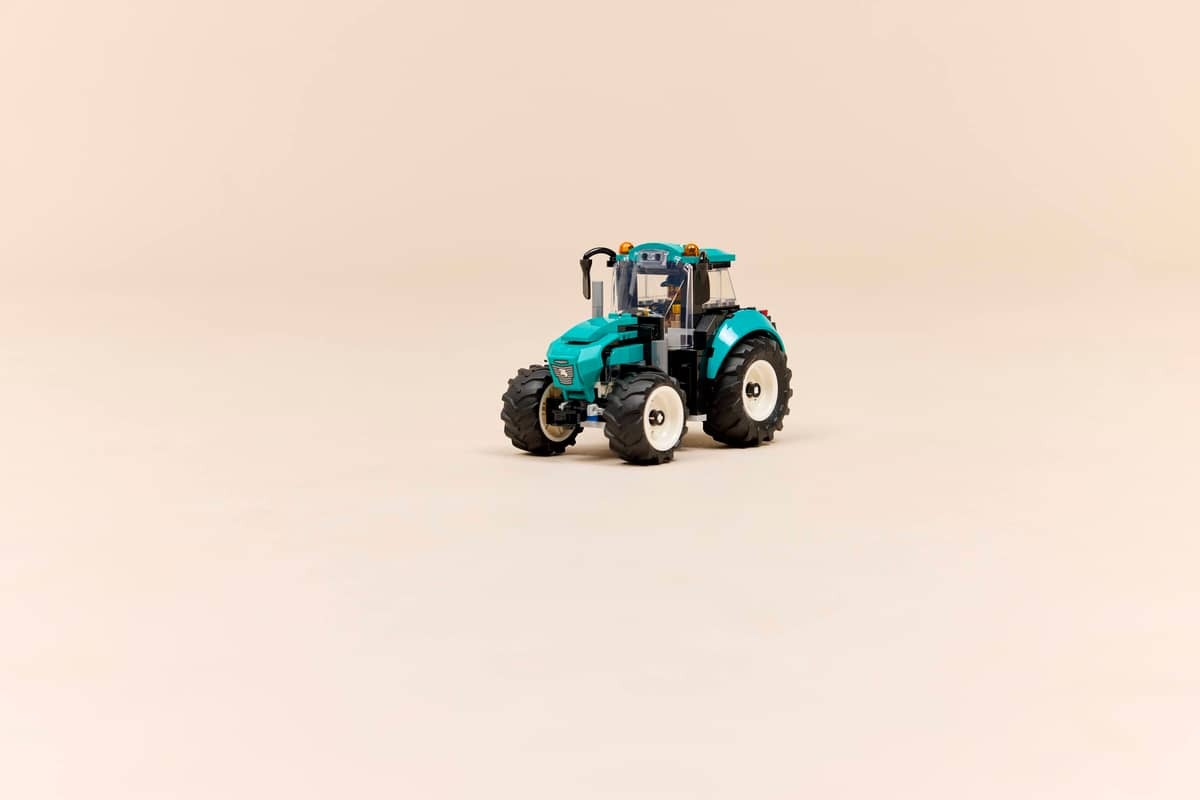 Tractor - Image 8