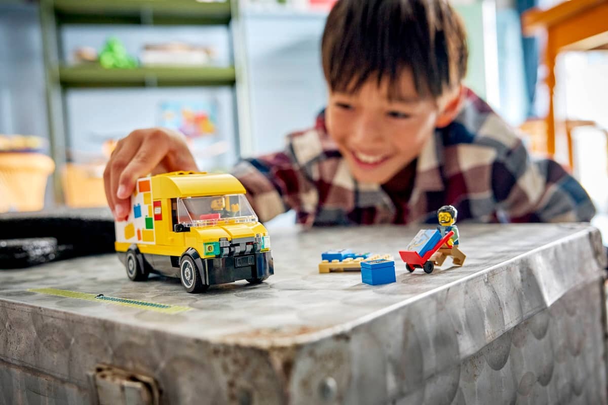 The LEGO® Van - Image 8